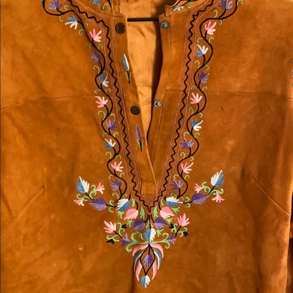 SOLD Vintage 70’s Suede Boho Floral Embroidered - Picture 12 of 16